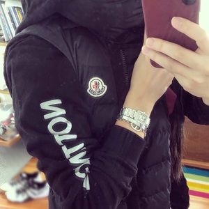 Meet your Posher, Emilee